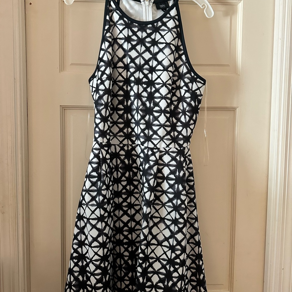 HUF Black and White Geometric Mini Dress